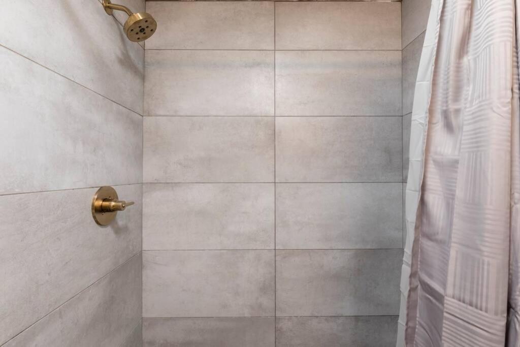 Modern Studio On I-Drive: Parking + Pool Included Orlando Exteriör bild